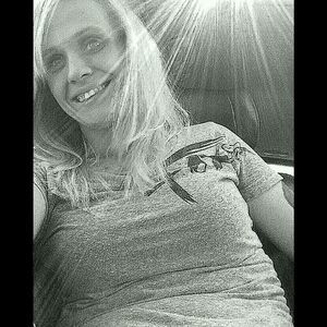 Meet your Posher, Della